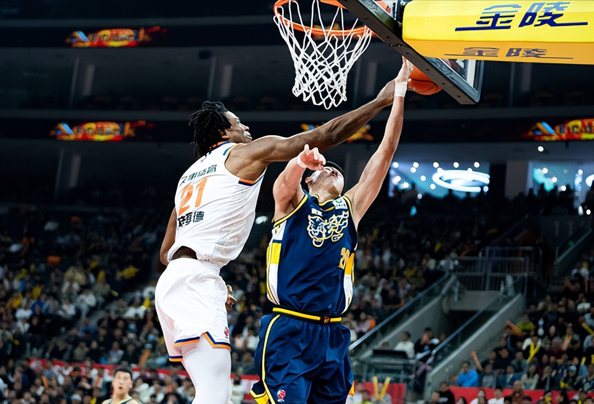 hth网页版在线登录入口-沪粤强强对话一边倒，广东男篮一问题无限凸显，杜锋抱头尽显无奈